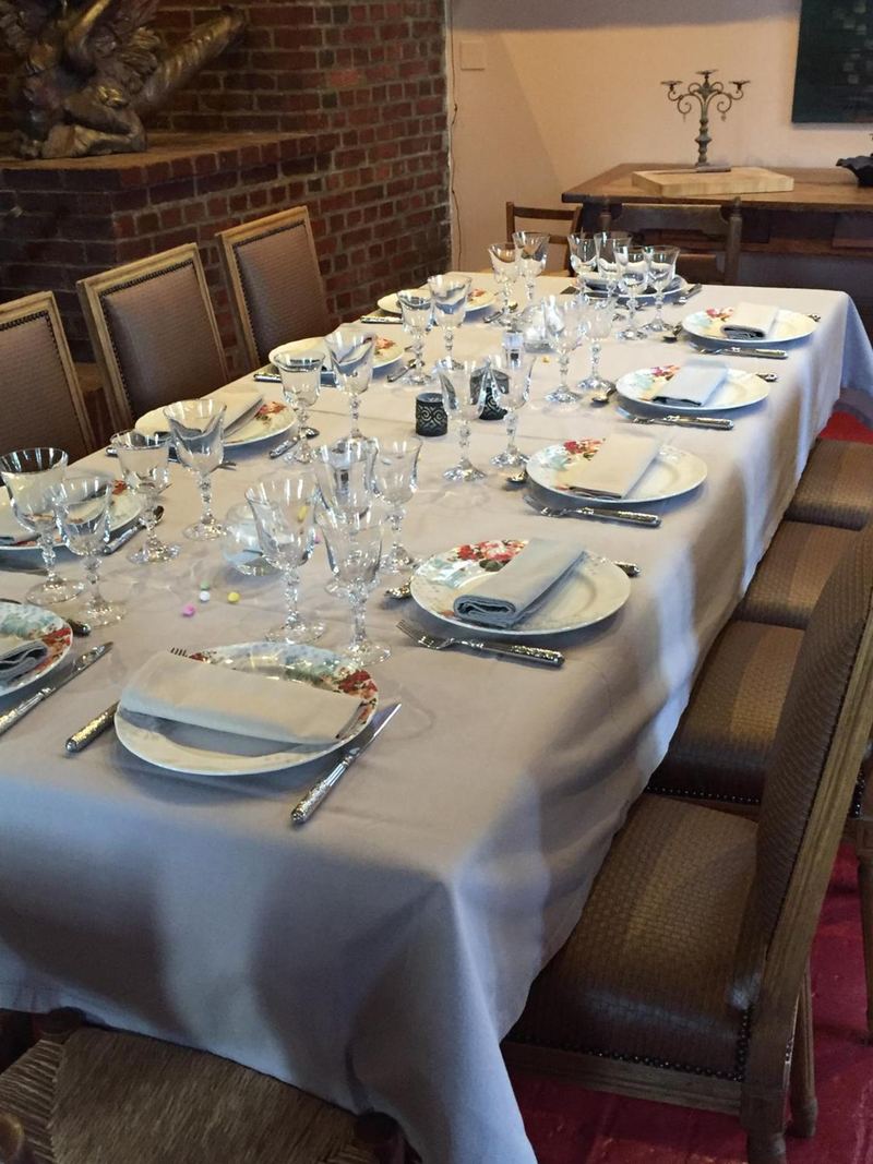 La table dressée pour le dîner